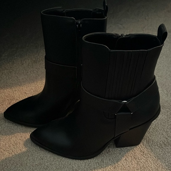 Black Dolce vita leather boots size 7. Never worn - Picture 4 of 4